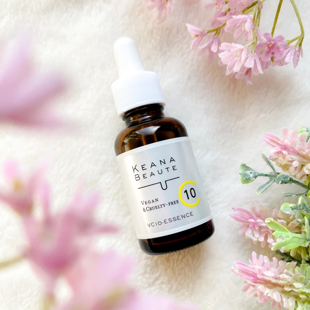 ＼ピュアビタミンC美容液／ケアナボーテの美容液を続けてみて♩