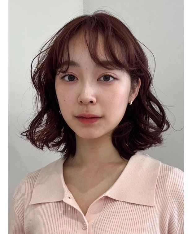 冬 ヘアカラー 明るめ ラベンダーベージュ ボブ パーマ