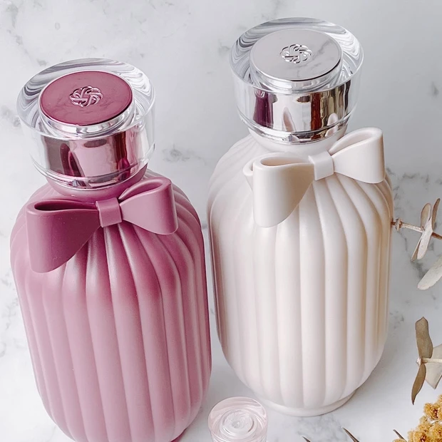 【コスメデコルテ パフュームドボディローション】大人気KIMONOシリーズから待望の新作登場𓂃プレゼントにもピッタリの可愛らしいパッケージが目印【MAQUIAインフルエンサーのオッス!推しコス】_4_1