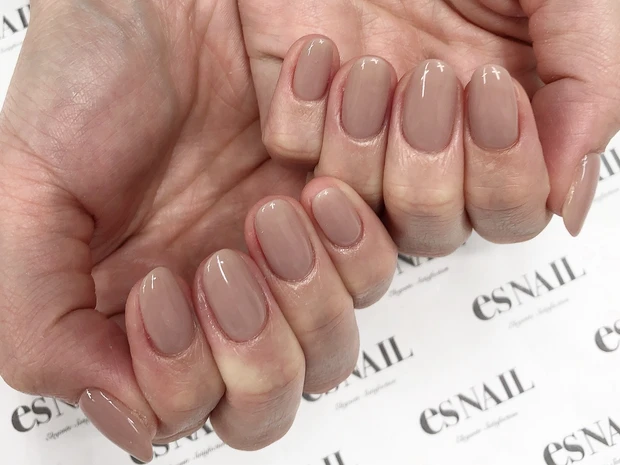 【インスタ保存数5000超！おすすめネイルデザイン6選✨】_2