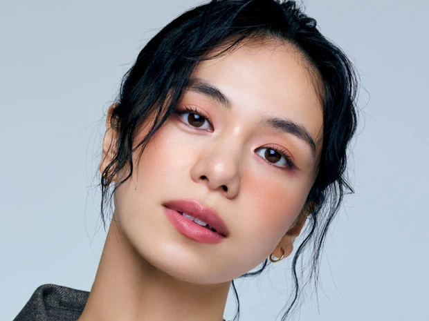 【シワを隠すハイライトの入れ方】ブロンズカラー×ツヤハイライト×面塗りでカバー！