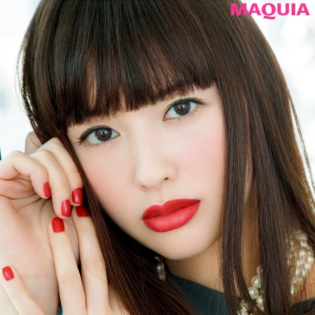 ときめく街並みに映える！【千吉良恵子さん×シャネル】大人の余裕を感じる品…