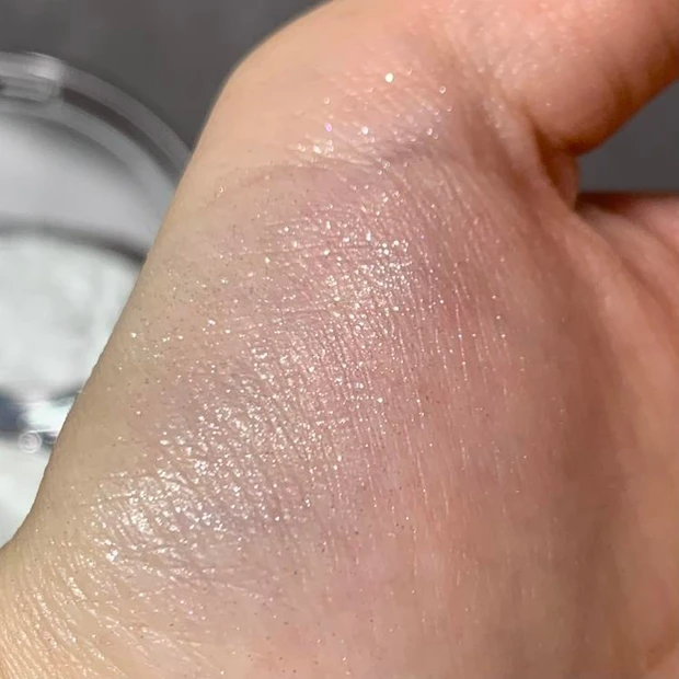 ディオールスキン フォーエヴァー グロウ ルミナイザー 06 オパール シークイン ブルベ