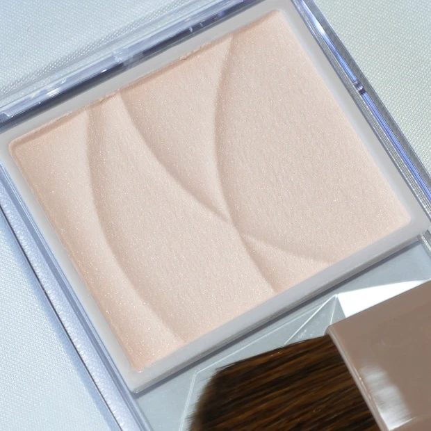 セザンヌ トーンフィルターハイライト くすみパウダー ババアの粉