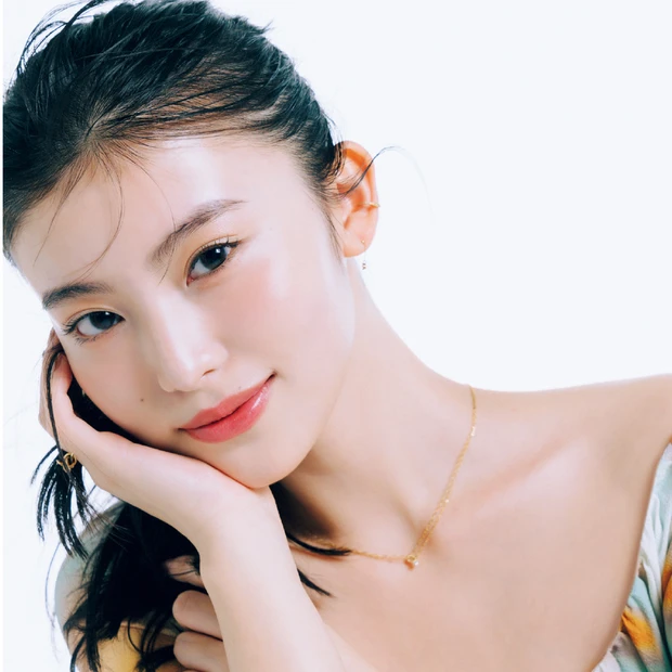 美容医療級のハリ肌を叶えるには、ハイライト&ローライトの塗り分けがカギ。使う順番も超重要！