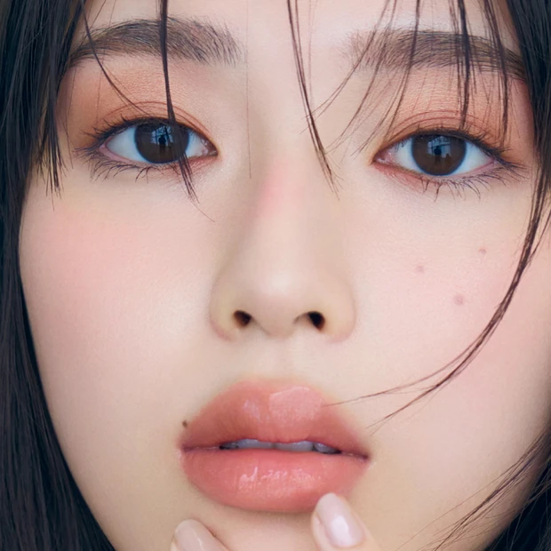 【白石 聖さん】秋のオレンジメイクを叶える新作コスメ11選！