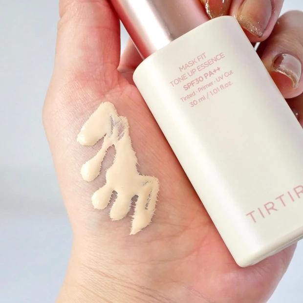 TIRTIR(ティルティル)マスクフィット トーンアップ エッセンス SPF30 PA++ ノーファンデUV スウォッチ
