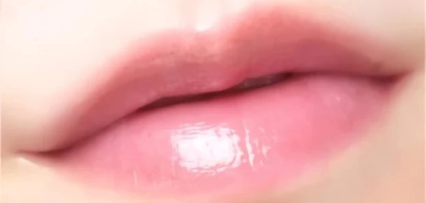 メンソレータム リップフォンデュ ロゼピンク(新作)をブルベがスウォッチ