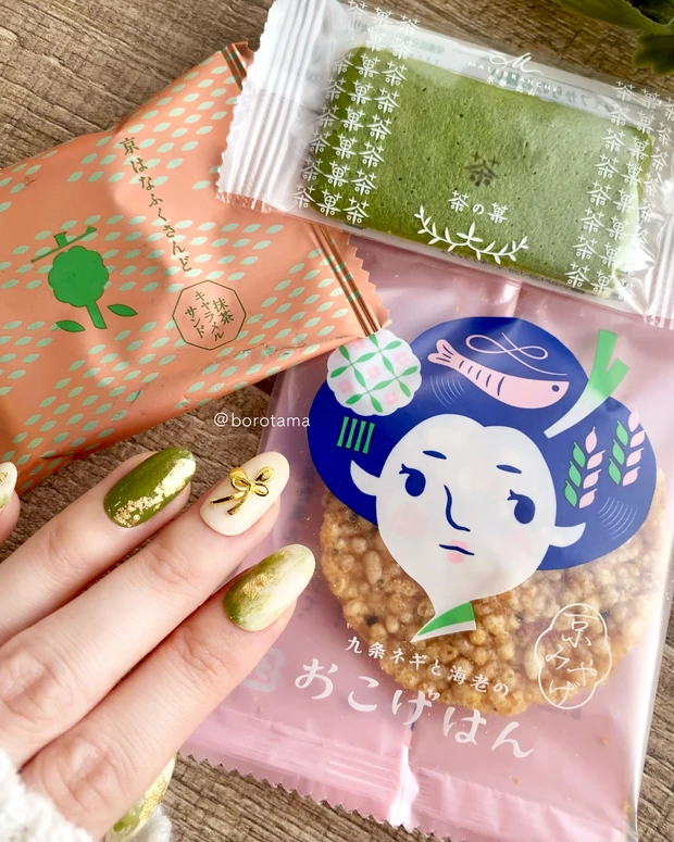 ちふれネイルエナメル020 ちふれネイルエナメル820