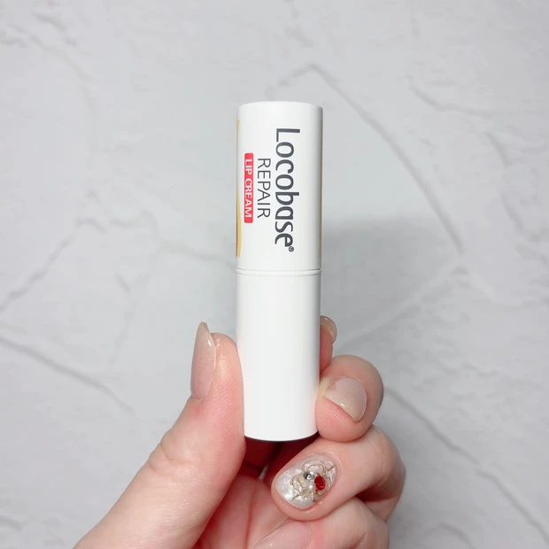 石原さとみが愛用するロコベース　リペアリップクリーム」