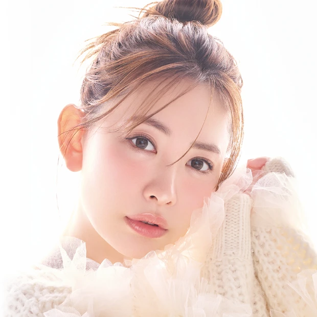 【小嶋陽菜さんの温活愛用品4選】自宅&オフィスに常備! こじはるの温活は…