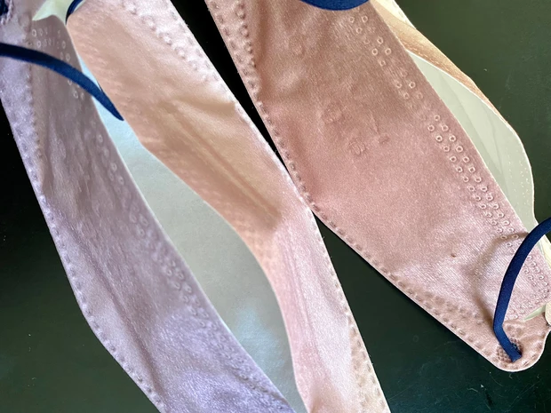 数量限定発売　LIP MONSTERデザインコラボ　KATEのマスクはグラーデションに見とれちゃう。_4_1