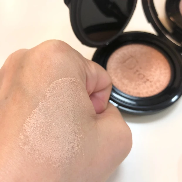 【話題沸騰コスメ】ディオールの千鳥格子はパケ買い必至！でも中身も秀逸なファンデーション_2_1