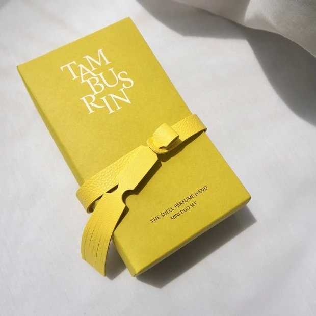 MAQUIAインフルエンサーの『TAMBURINS(タンバリンズ)』おすすめアイテム パルファムハンドミニデュオセットベスト(FEY9+VEIN 各15mL)