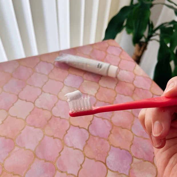 【LIONの本気を実感🦁✨】歯の明るさに大切なのは‥？？”新発想”の美白ハミガキ🪥「ライティー ホワイトローズミント」😁_2_1