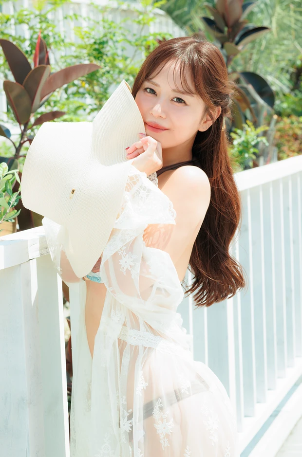 マキア　水着　ヘアアレンジ　声優　井口裕香　ゆる巻き　5