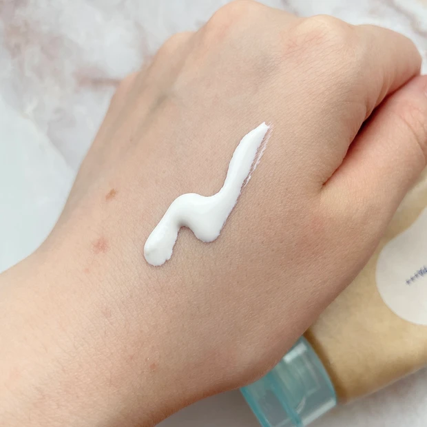 ビオレ　ウォーターホールドクリーム