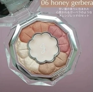 ジルスチュアート ブルームクチュール アイズ 06のスウォッチ_ジルスチュアート ブルームクチュール アイズ 06 honey gerbera ¥6380