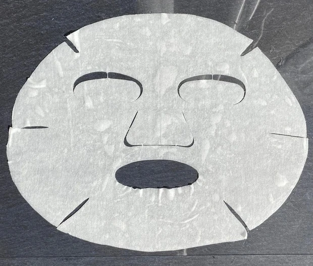 メラノCC「集中対策プレミアムマスク高保湿タイプ」