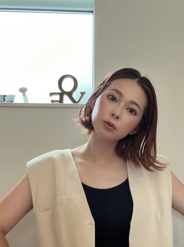 《完売色多数！》この秋注目の万能コスメ💄新作リップ＆チークでメイクしたら盛れた♡【ヴァレンティノビューティ】_6_1