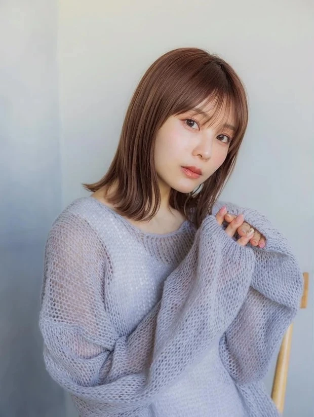 Un amiの髪型・ヘアスタイルまとめ_ロブヘア_【結べる長さの欲張りロブ】厚めバング×顔まわりのラインで叶える骨格補正ロブスタイル