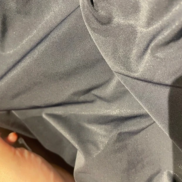 mukii UVカットパーカー 軽くて持ち運びにも便利