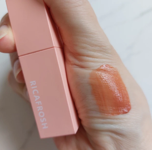 リカフロッシュ コーラルガム スウォッチ