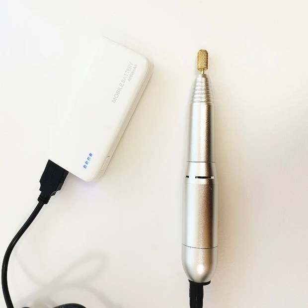 【セルフネイル派におすすめ】ジェルネイルの必需品“プチトル”でオフの時短が可能に！ジェルネイル初心者にもおすすめしたいネイルマシン_5