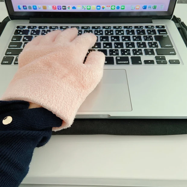 【1日20分⏰でつるつるに✨】身につけるだけ!本格ハンド&フットケアが叶っちゃうハイドロゲル グローブ&ソックス_3_2