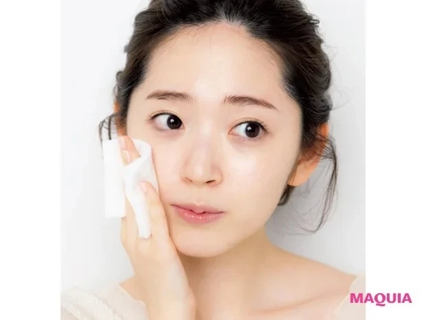 【顔の角質ケア】NGな角質ケアの方法_拭き取りケアのイメージ