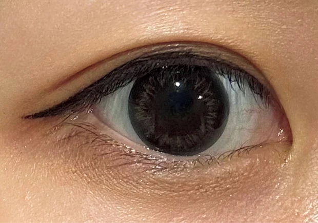 落ちない エクセル メロウシェード リキッドライナーをお試し 夜