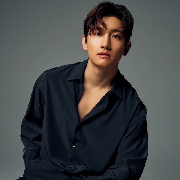 東方神起 チャンミンに10の質問。眠るときの格好は？ 日本で必ず買うもの…