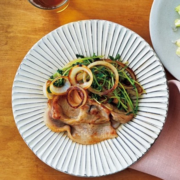 定番メニューの生姜焼きに隠し味を加えて、さらにおいしく!