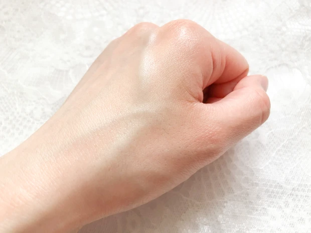 【動画レポ】毛穴にスパルタ泡美容。ぱちぱち、じゅわ～の新感覚が気持ちいい!アスタリフト スパークル タイト セラム_5