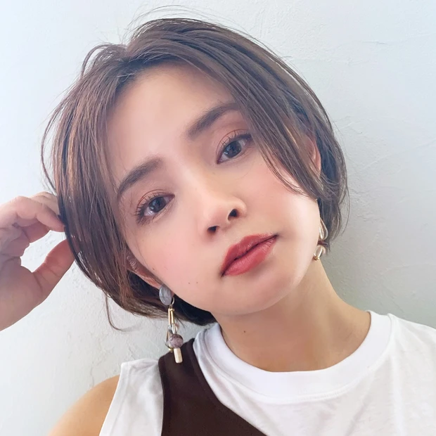 ヘアスタイル ミニボブ ボブ 大人の髪型 レイヤーヘア
