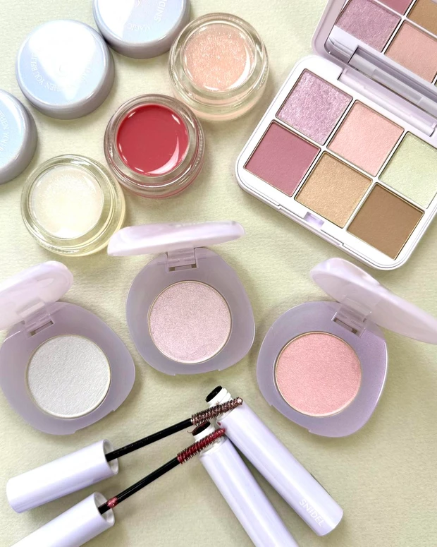 スナイデル ビューティ Moon Magicコレクション