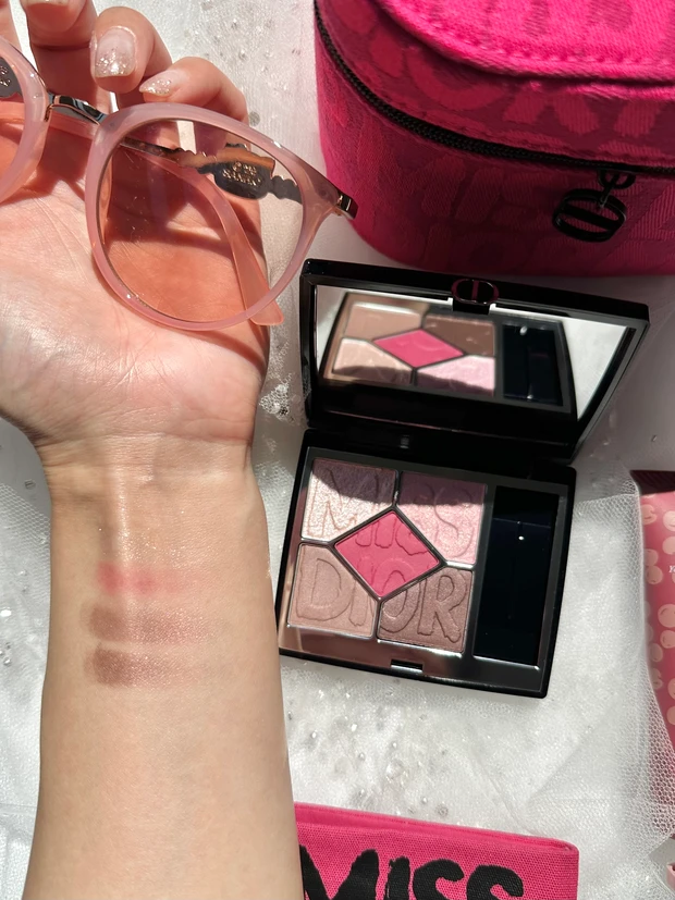 ピンクモチベ♡ディオールのアイシャドウはチェック済み??♡_3