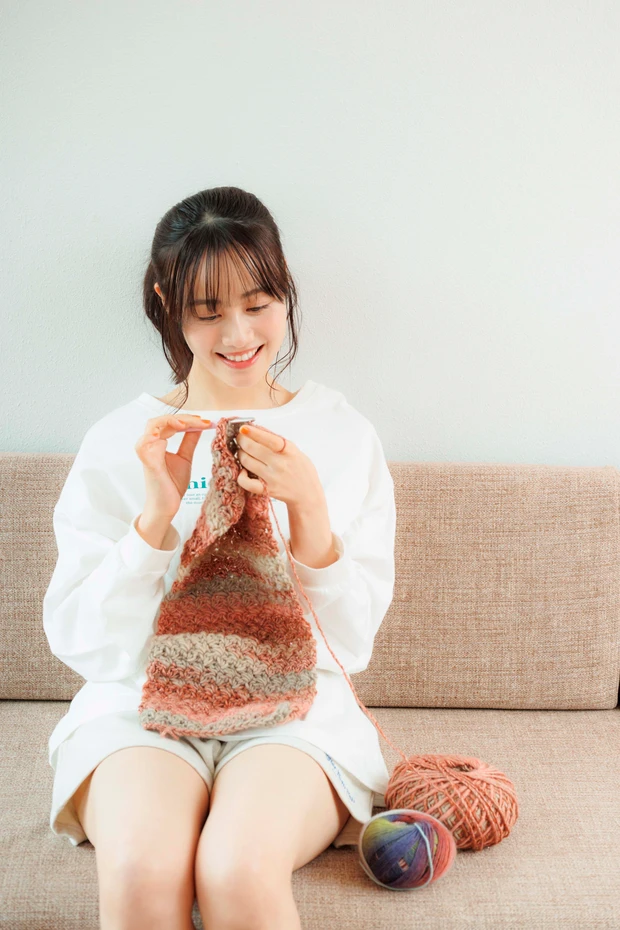声優伊藤美来編み物