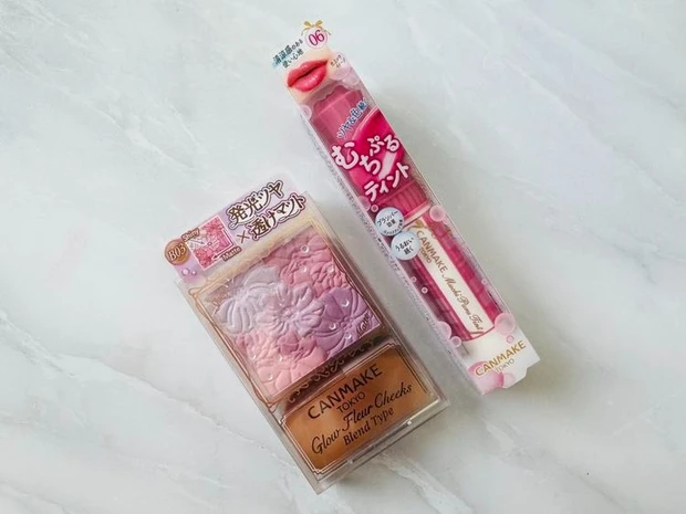 【2位】《キャンメイク》ブルベさんにおすすめ!むちぷるティント&グロウフルールチークス新色レビュー♡