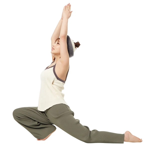 宅トレでもっとキレイに! メイク、ストレッチetc. 人気オンラインレッ…