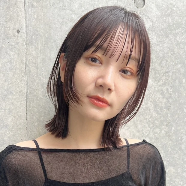 【重軽レイヤーボブ】秋冬おすすめの深みカラーがポイント！ 大人に似合う小顔ボブ