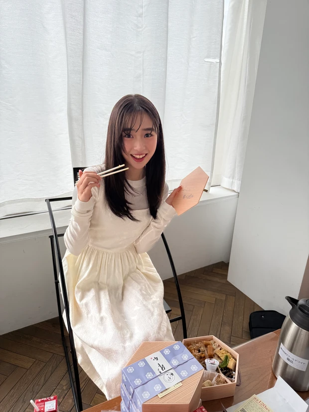 藤岡舞衣　お昼ごはんタイム