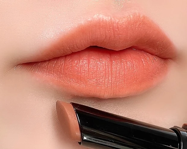 NARS(ナーズ)パワーマットリップスティック 101 NO ANGEL