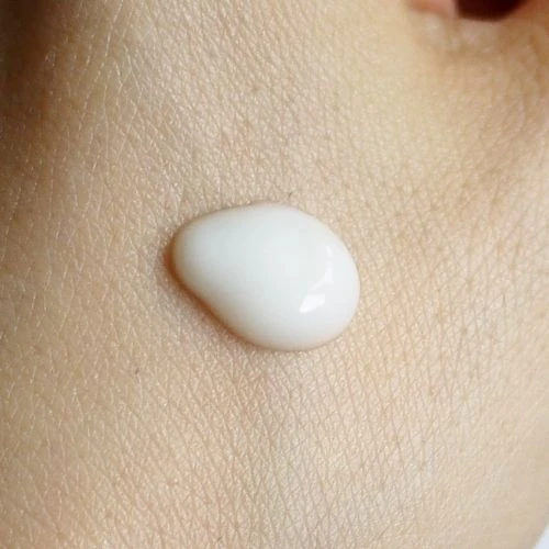 【40代・乾燥肌がお試し】目指すのは白さだけじゃない。美白美容液を徹底比較！_13_1