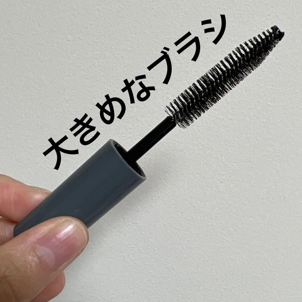 【アホ毛が気になる人・前髪が決まらない人必見！】「3COINS」から発売されている"and us"の『ヘアスタイリングブラシ』をご紹介します♪ 使い方動画もあります！_2_1