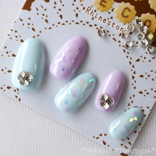 100均でVカットストーン発見！！ビジュー盛り&雪の結晶で冬ネイルに！やっぱり凄いよ、キャンドゥ♪