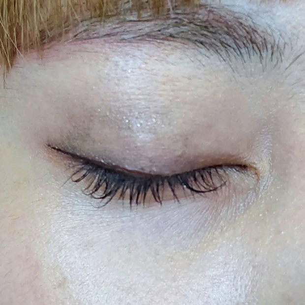 単色カーキシャドウを使った時短大人っぽメイク♪_2_2