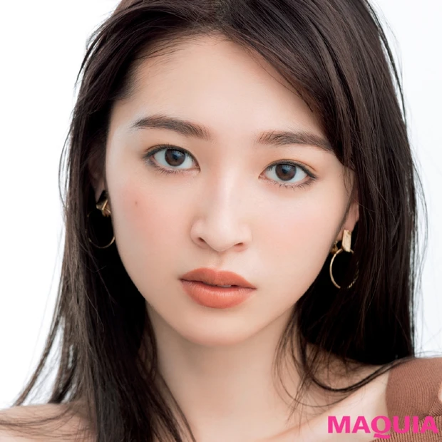 最旬ブラウンリップはこう使う! 薄唇を貧相に見せない塗り方テク