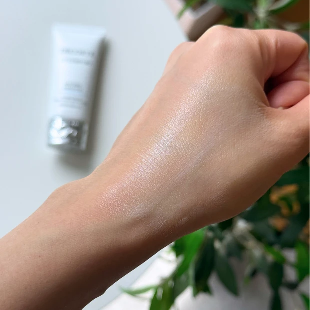 DECORTÉ UVコンフォート ウォータリースムース スウォッチ