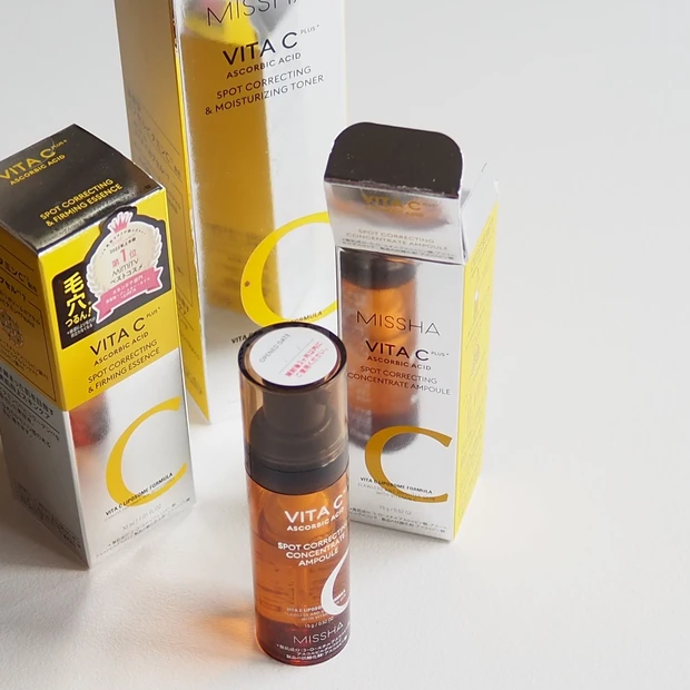 「ミシャ ビタシープラス」トナー、セラム